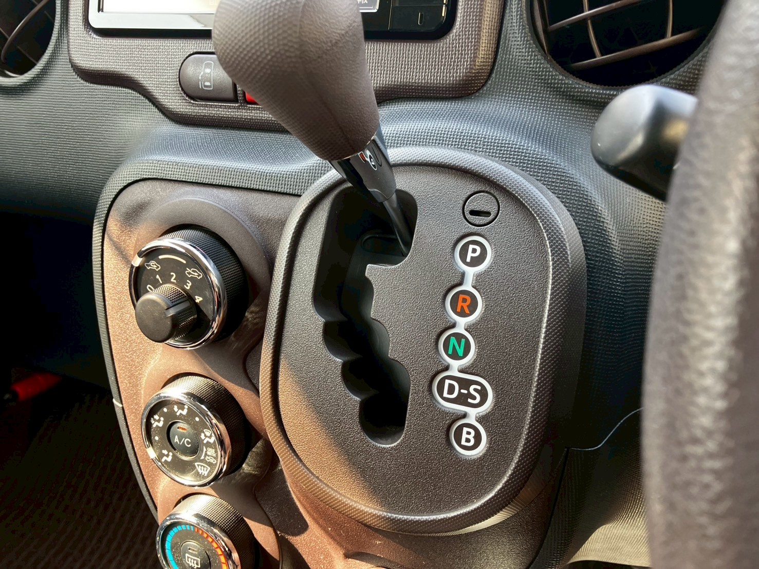 車の画像