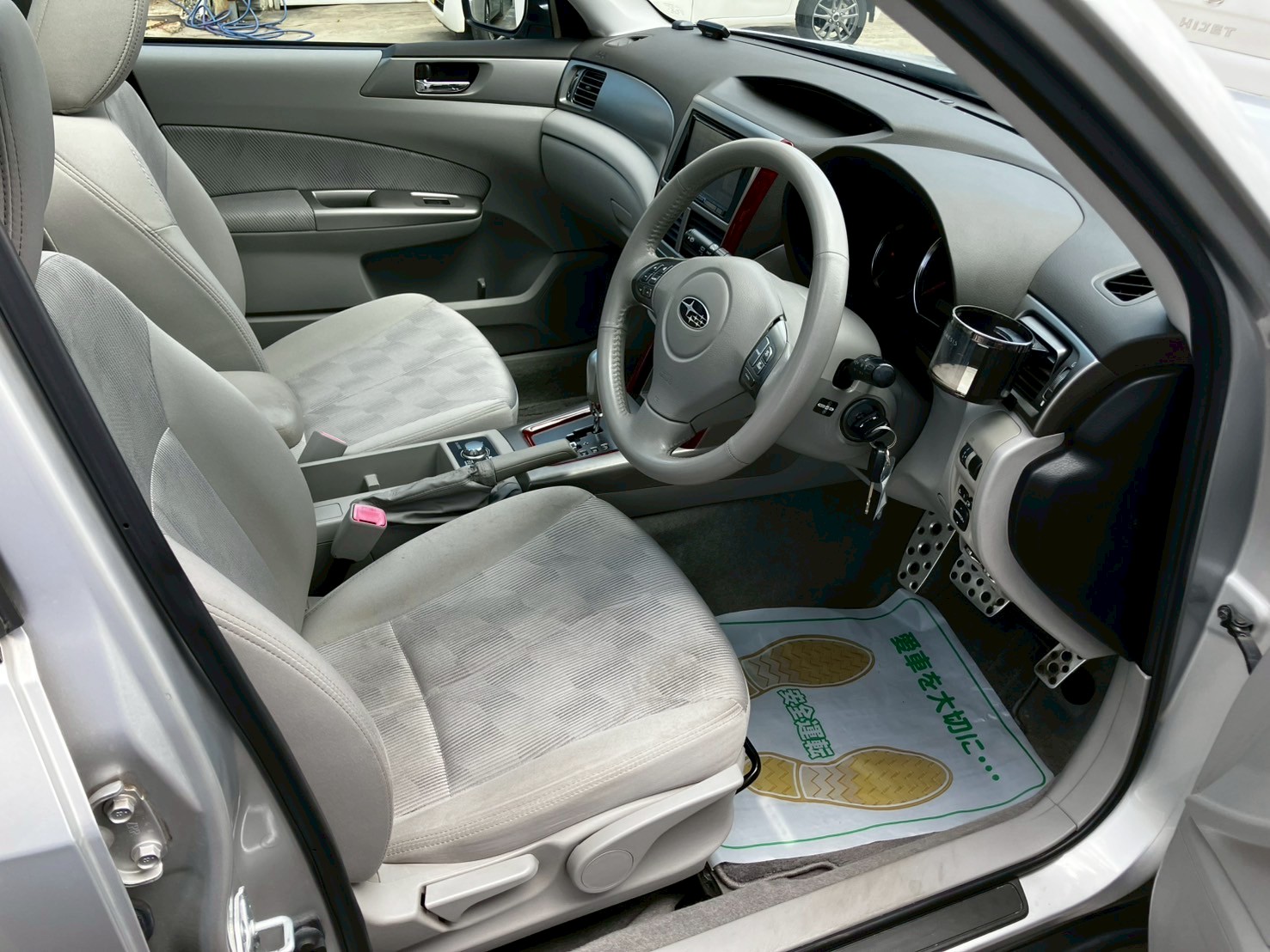 車の画像