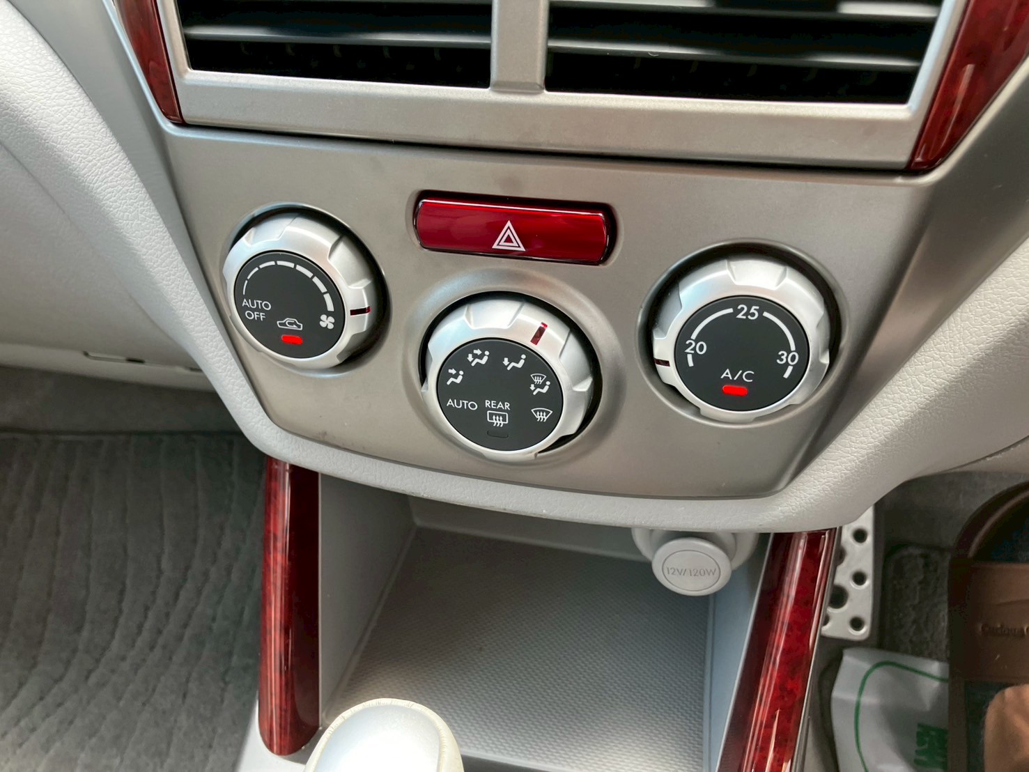 車の画像