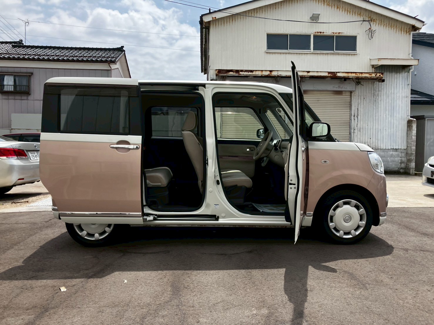 車の画像
